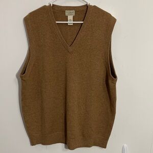 L.L. Bean V Neck 100% Lamb’s Wool sweater vest, Sz XL-Tall good condition